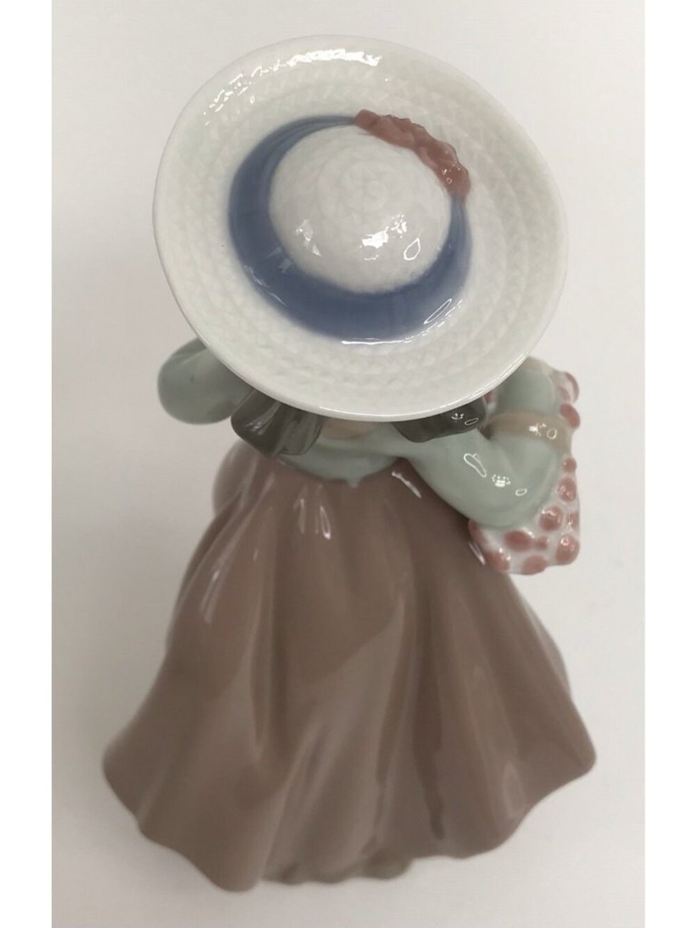 Vtg Nao by Lladro Porcelain Figurine "Out for a Stroll" Girl Flowers 1987 Spain - Picture 4 of 8